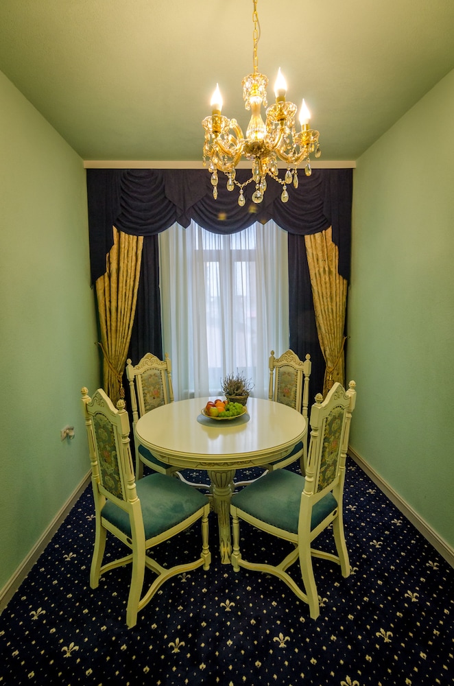 Luxury Double Room, 1 King Bed, Sauna, Executive Level photo 3