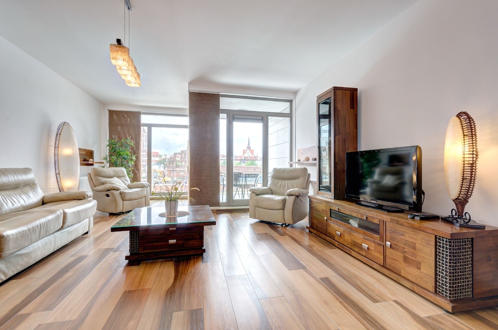 Deluxe Apartment, 1 Bedroom, Balcony, River View (4 Adults)