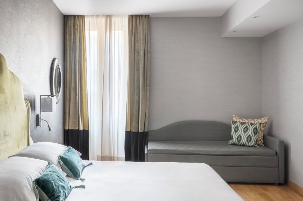 Superior Triple Room photo 3