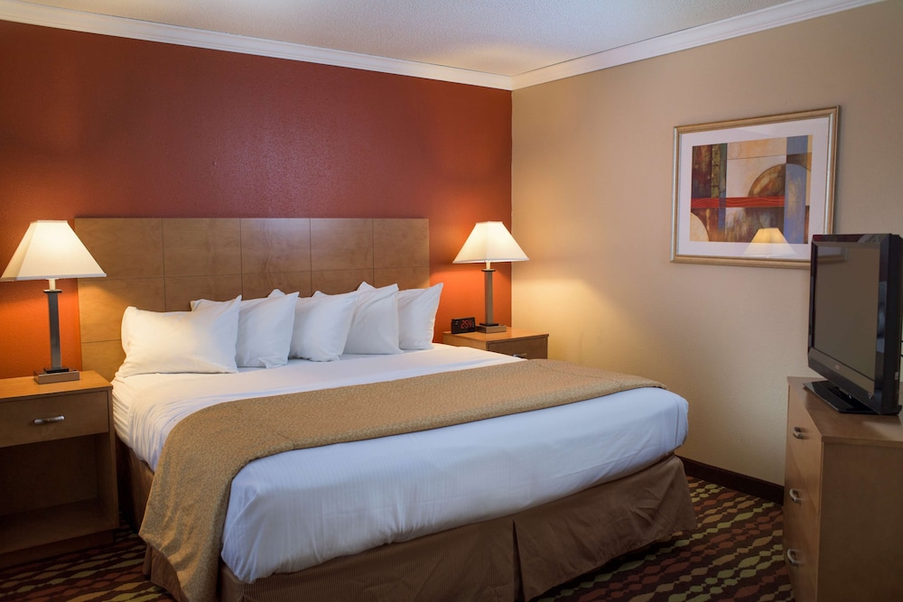 Standard Room, Multiple Beds, Non Smoking, Refrigerator & Microwave