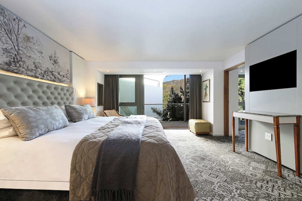 Deluxe Suite, 1 King Bed, Mountain View, Mountainside (Deluxe Mountain Suite) photo 1
