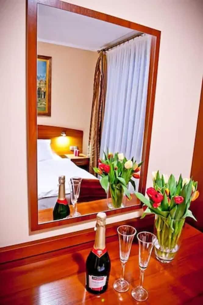 Suite, 1 Bedroom, Non Smoking - Photo 3