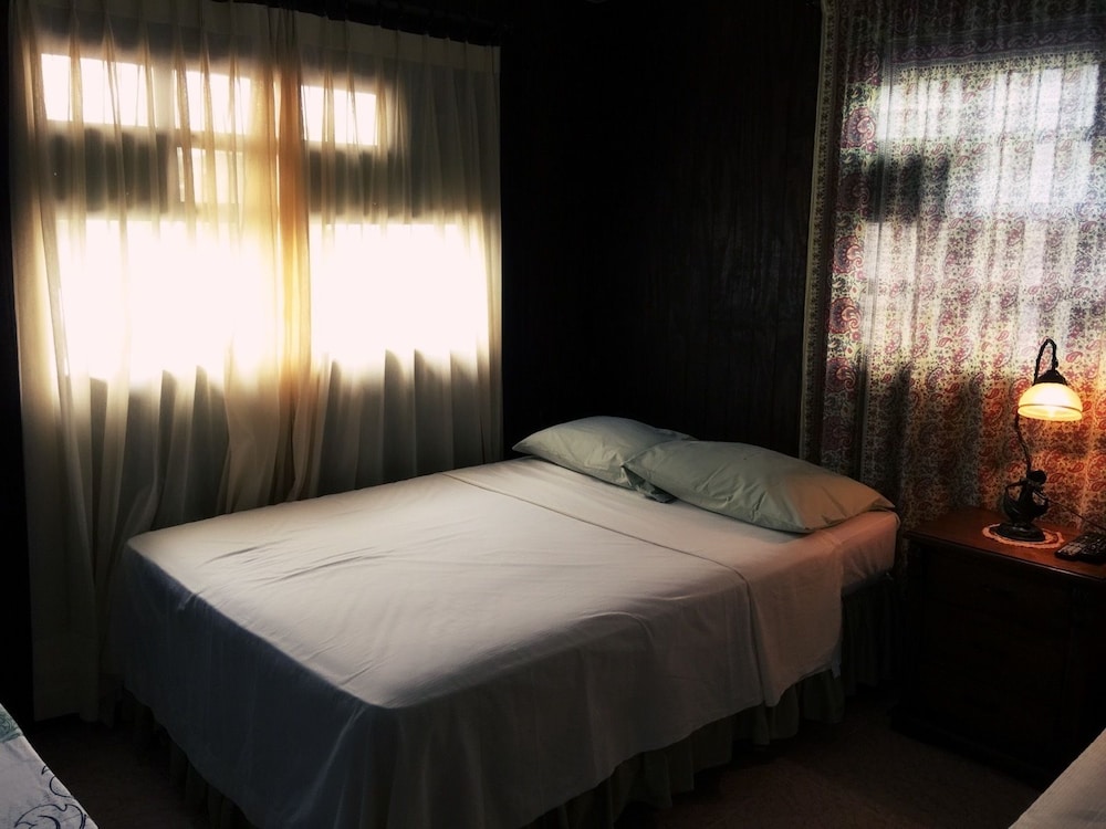 Traditional Cabin, 1 Bedroom, Terrace, Garden Area photo 1