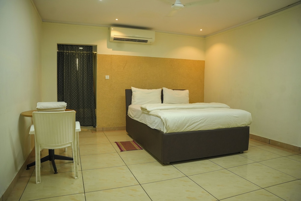 Deluxe Double Room, Balcony, Garden View