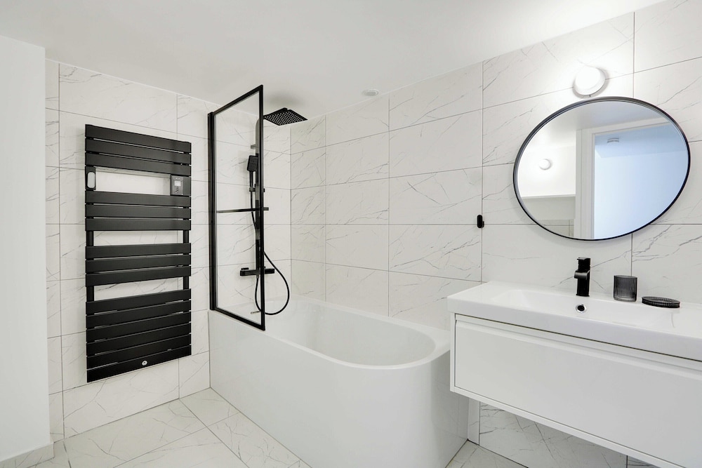 Apartment photo 2