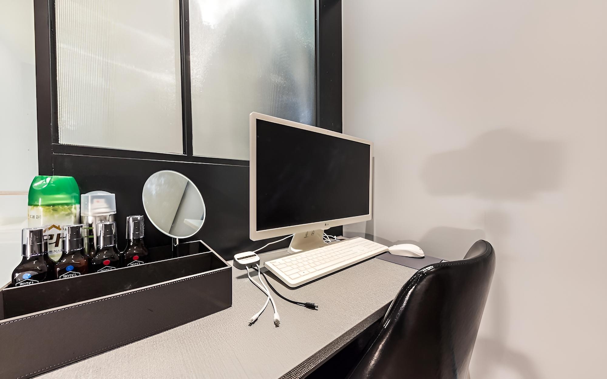 Room (Standard) - Photo 4