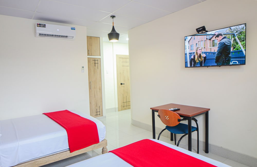 Standard Twin Room photo 2