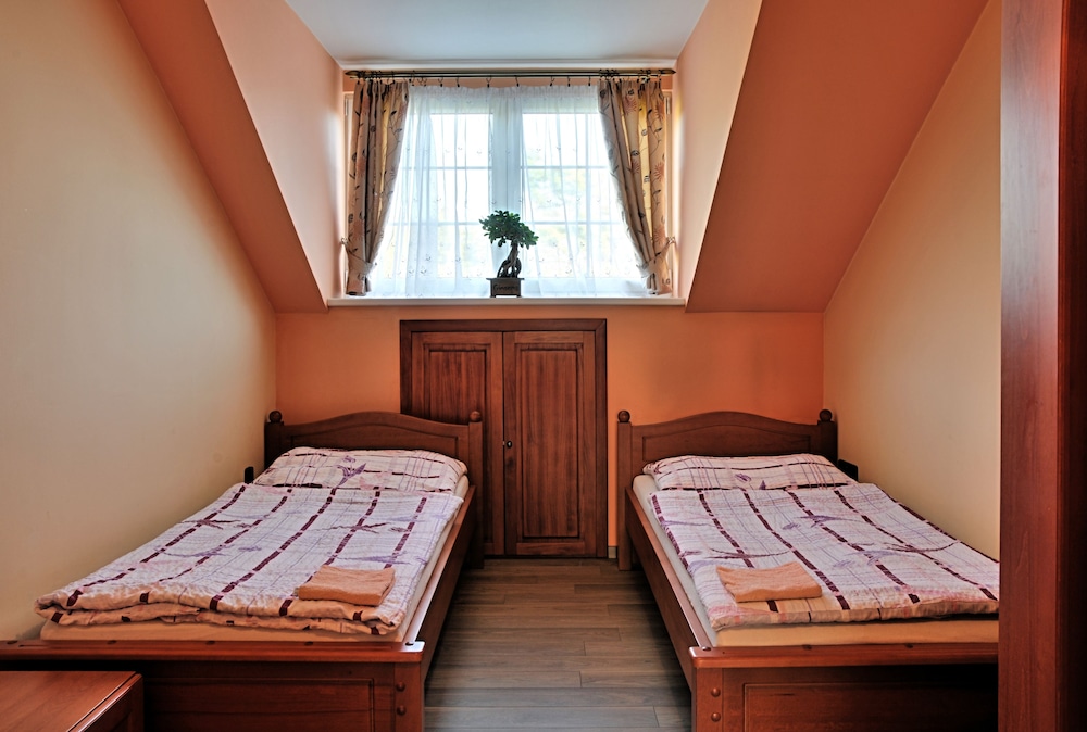 Economy Double Room, Shared Bathroom photo 1