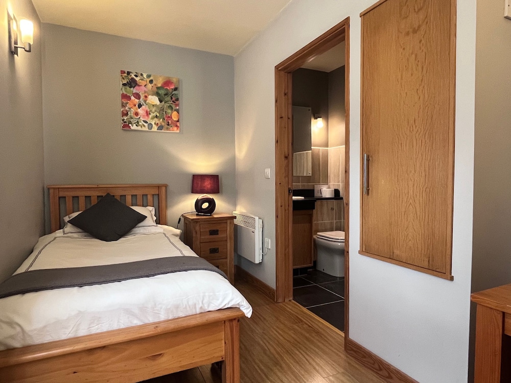 Single Room photo 1