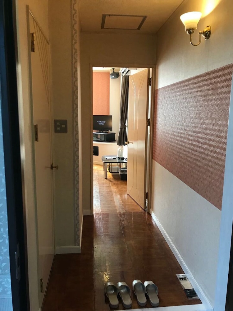 Twin Room - Photo 9