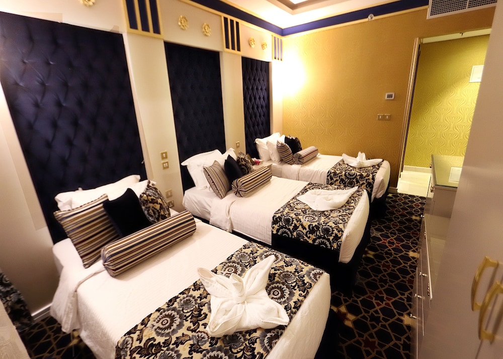 Standard Triple Room photo 3