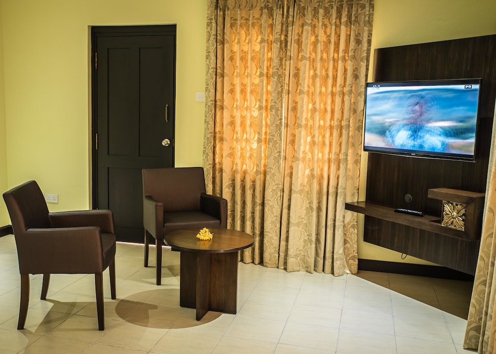 Superior Double or Twin Room, Pool View, Poolside