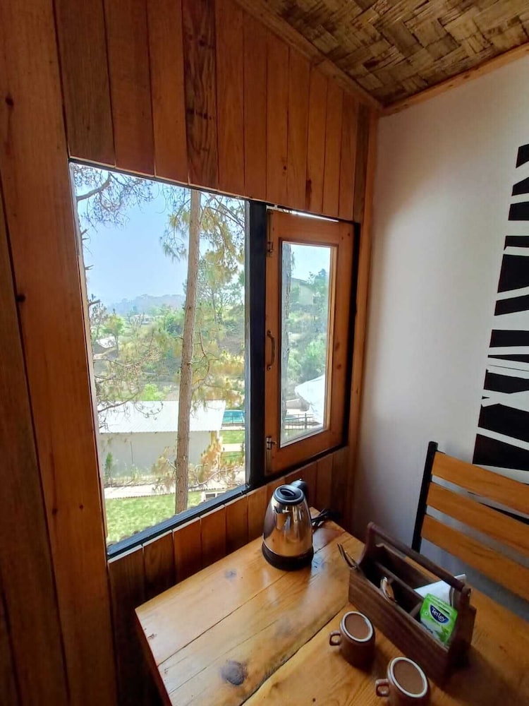Tree House with Balcony photo 2