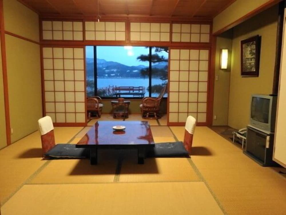 Traditional Triple Room (Japanese-Style) photo 1