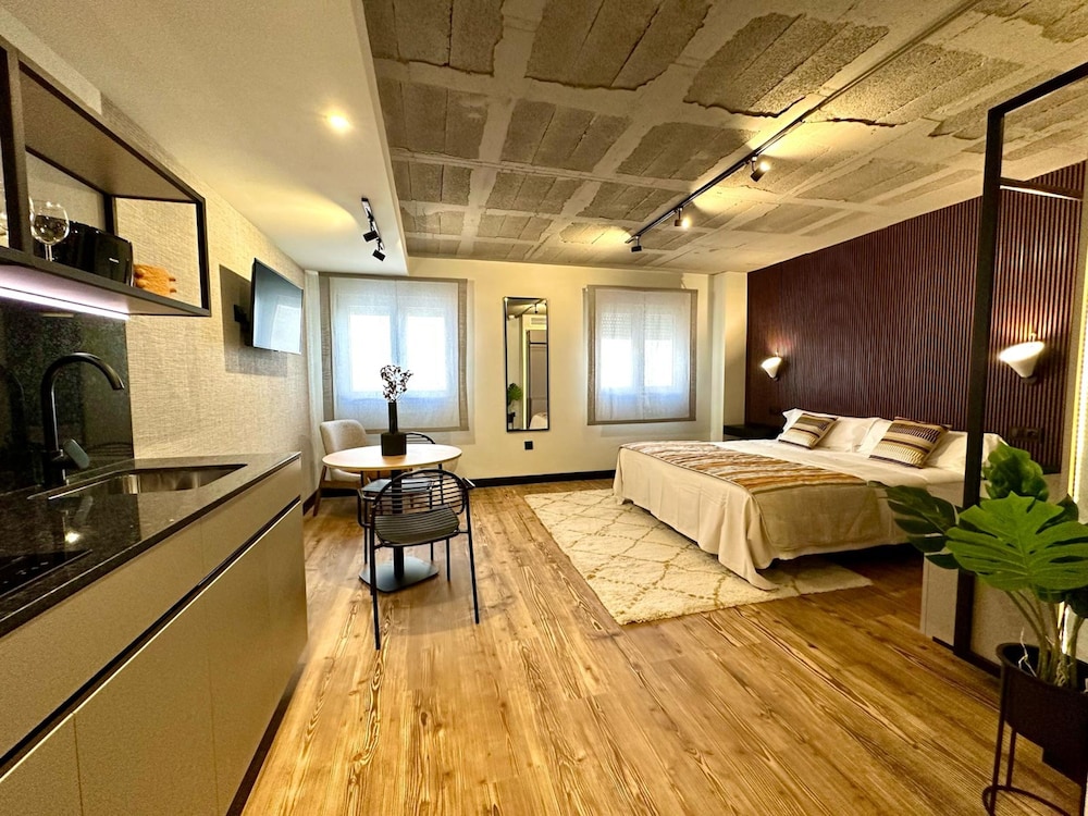 Estudio (Interior)
