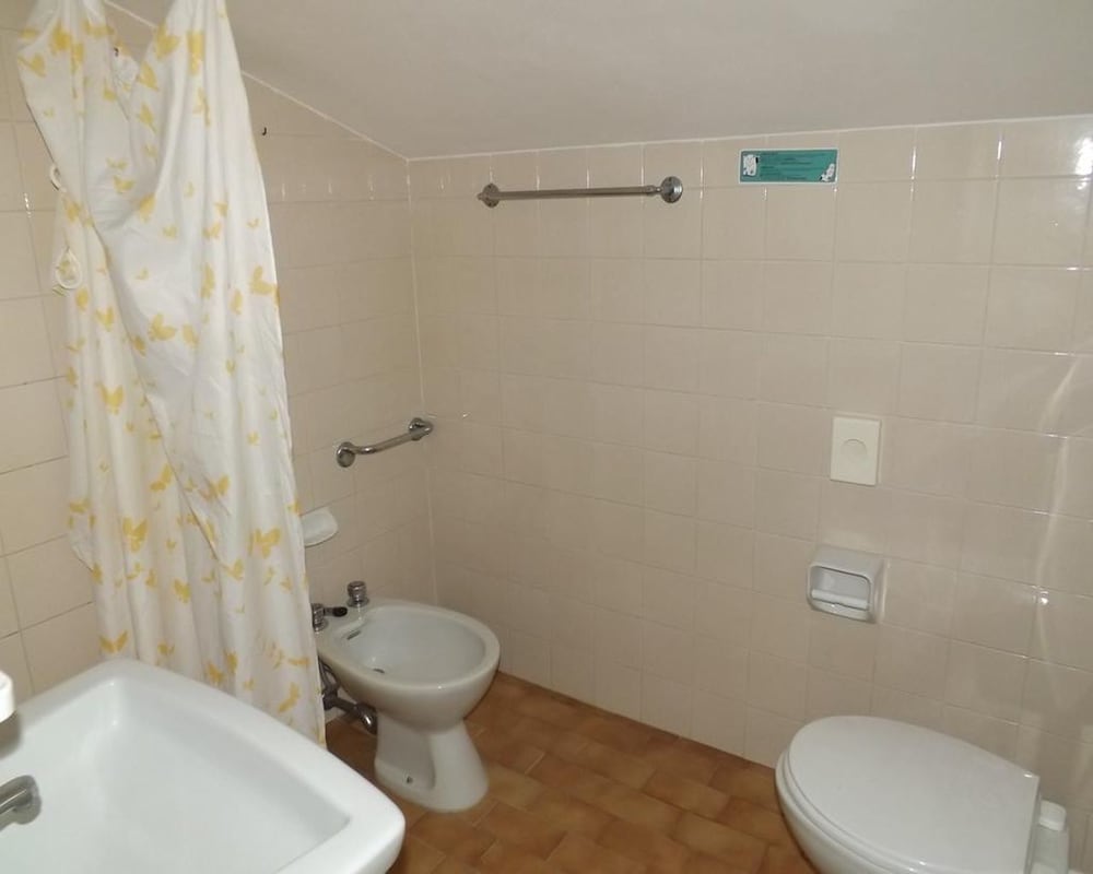 Economy Double Room - Photo 5