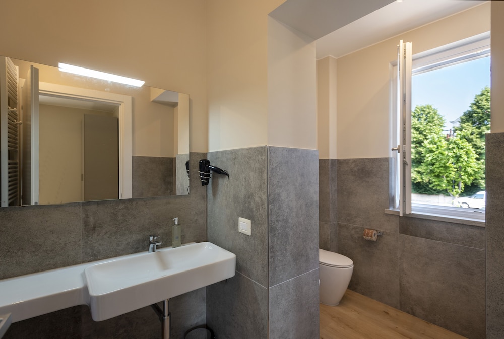 Basic Double or Twin Room photo 2