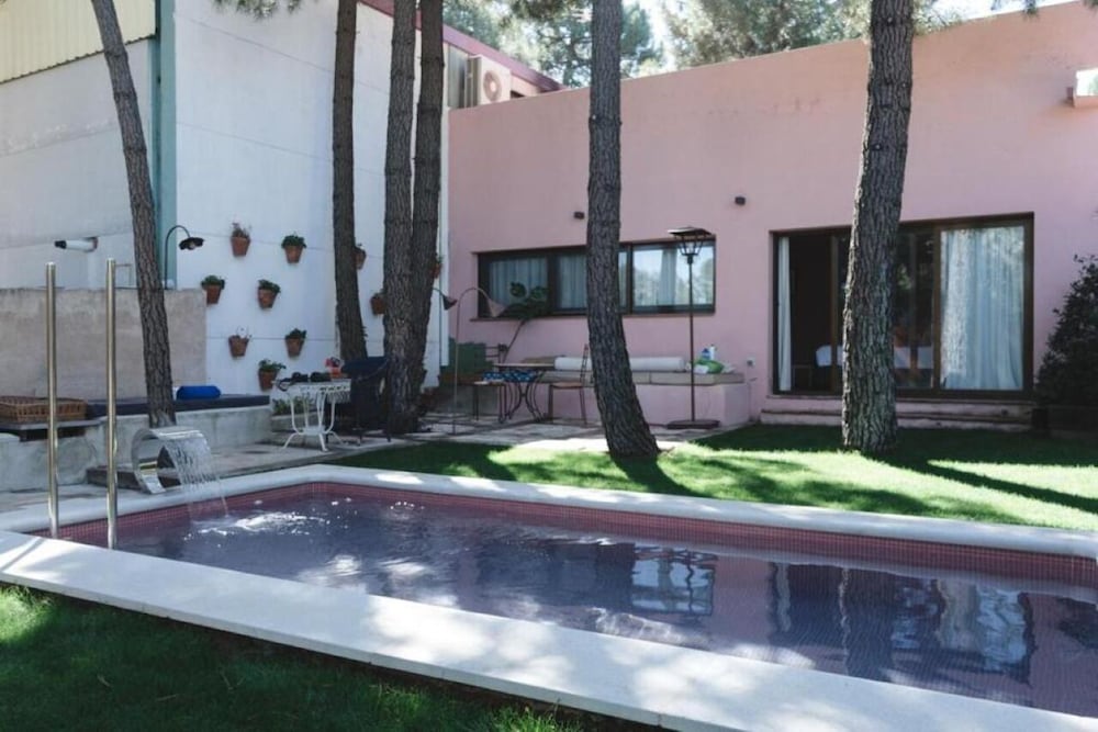 Grand Suite, 1 King Bed, Private Pool, Garden View photo 2