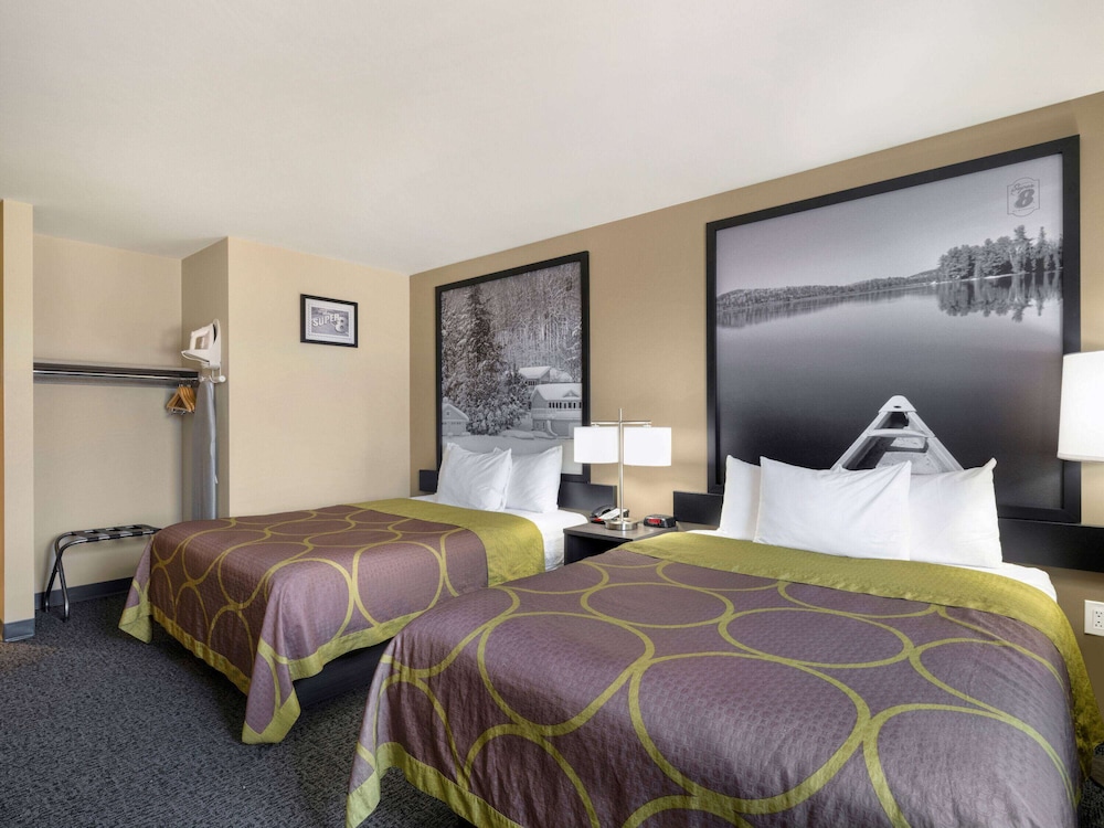 Room, 2 Queen Beds, Non Smoking - Photo 13