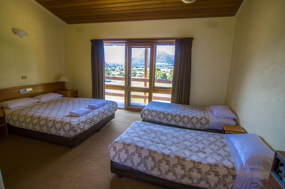 Comfort Room, Multiple Beds photo 3
