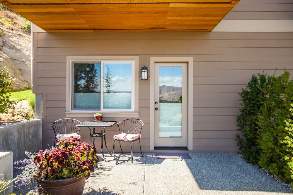 Deluxe King Suite-Bosc Bed & Breakfast photo 3