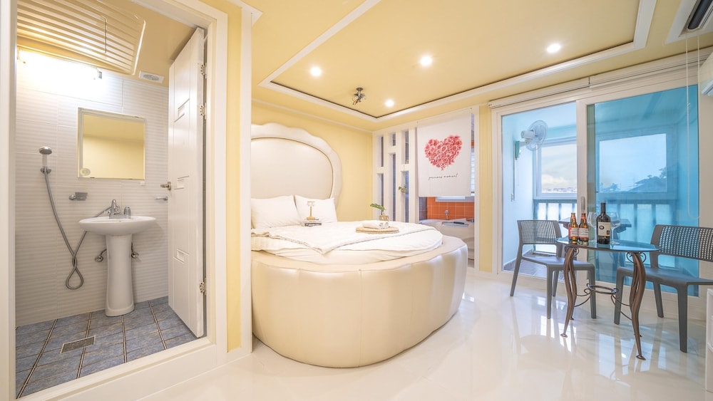 Basic Room, 1 Bedroom (303)