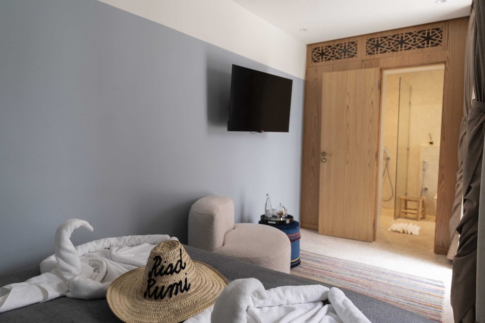 Deluxe Double Room, Pool View