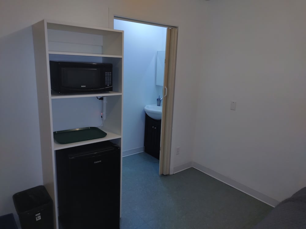 Basic Double Room photo 2