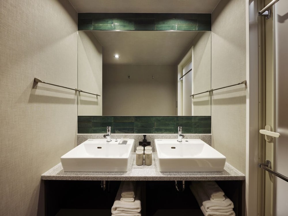 Superior Suite 1BR with 5beds (with Tatami Room), Non Smoking thumbnail 5