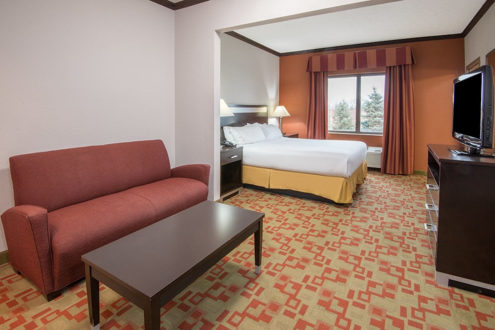 Standard Room, 1 King Bed - Photo 7