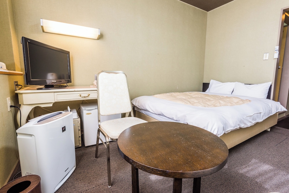 Economy Double Room - Shared Bathroom - Non-Smoking - Photo 1
