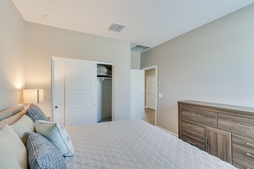 House (4 Bedrooms) photo 2