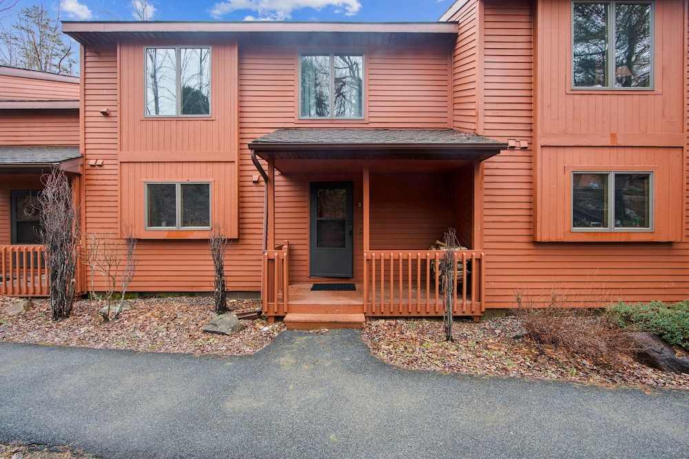 Townhome, 3 Bedrooms photo 1