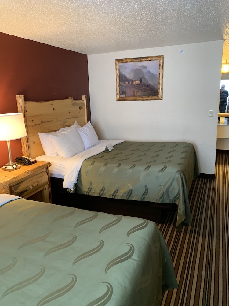 Room, 2 Queen Beds, Accessible, Non Smoking (Mobility Bathtub W/Grab Bars) photo 3