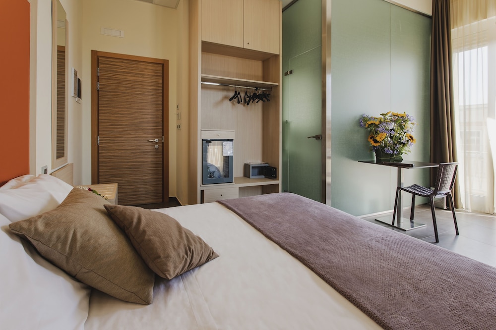 Superior Room, Balcony, Annex Building (Via Urso, 35) photo 2