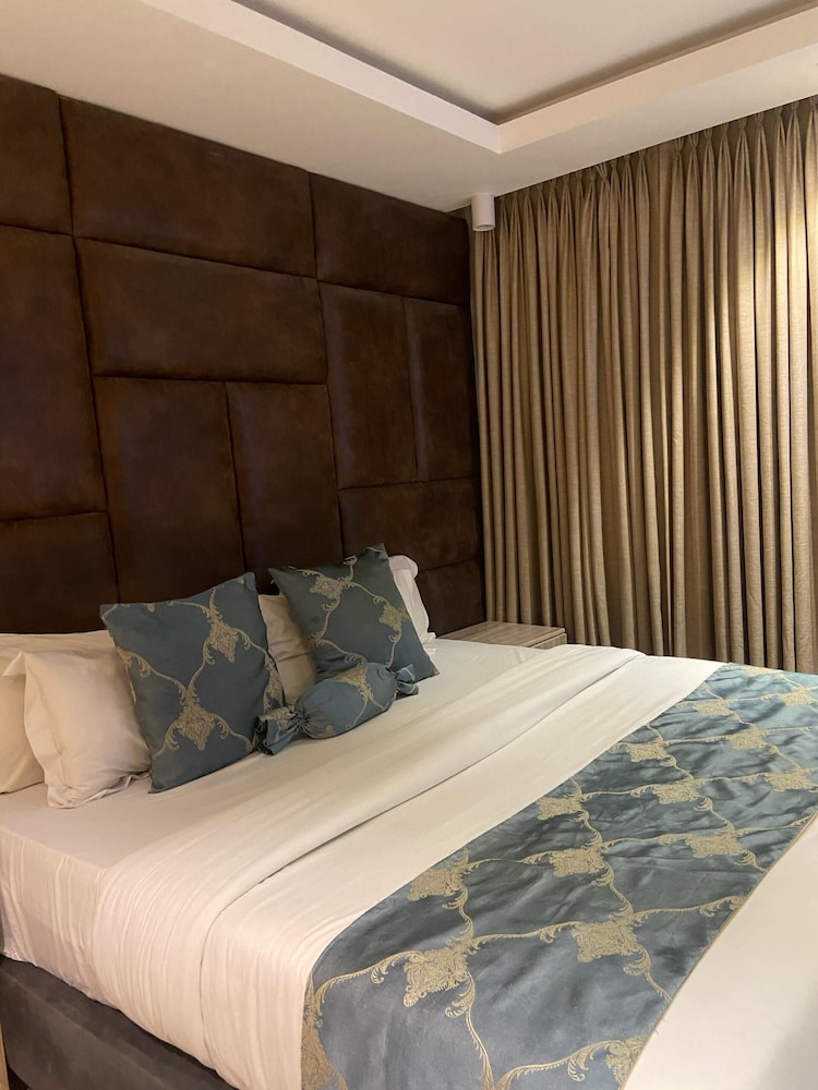 Classic Single Room