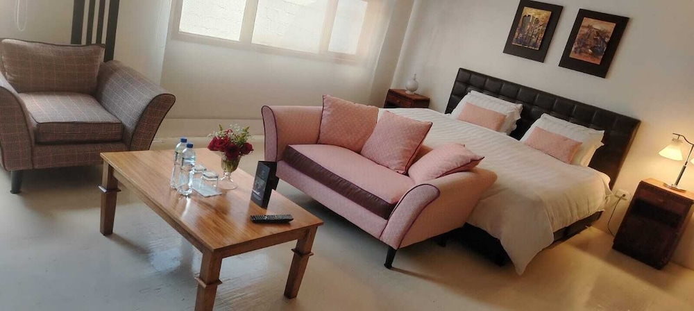 Deluxe Double or Twin Room, 2 Bedrooms photo 1