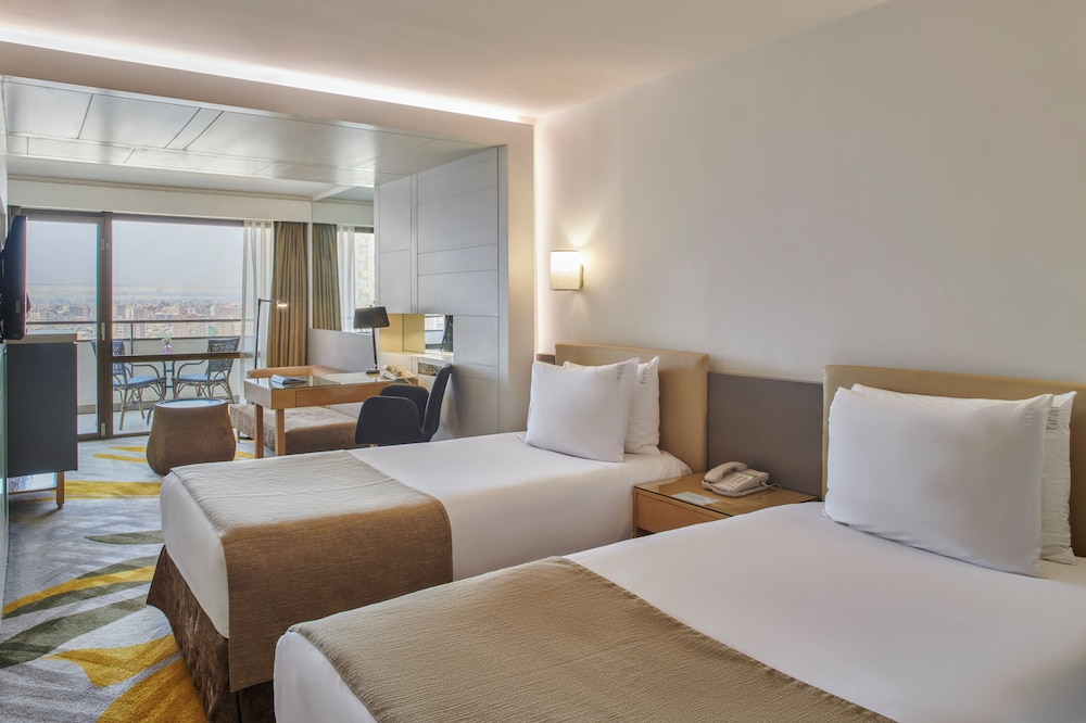 Standard Room, 2 Twin Beds, Non Smoking, City View