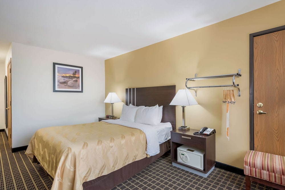 Room, 1 Queen Bed, Accessible, Non Smoking photo 3