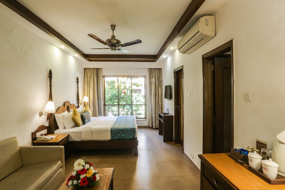 Regency Room - Photo 5