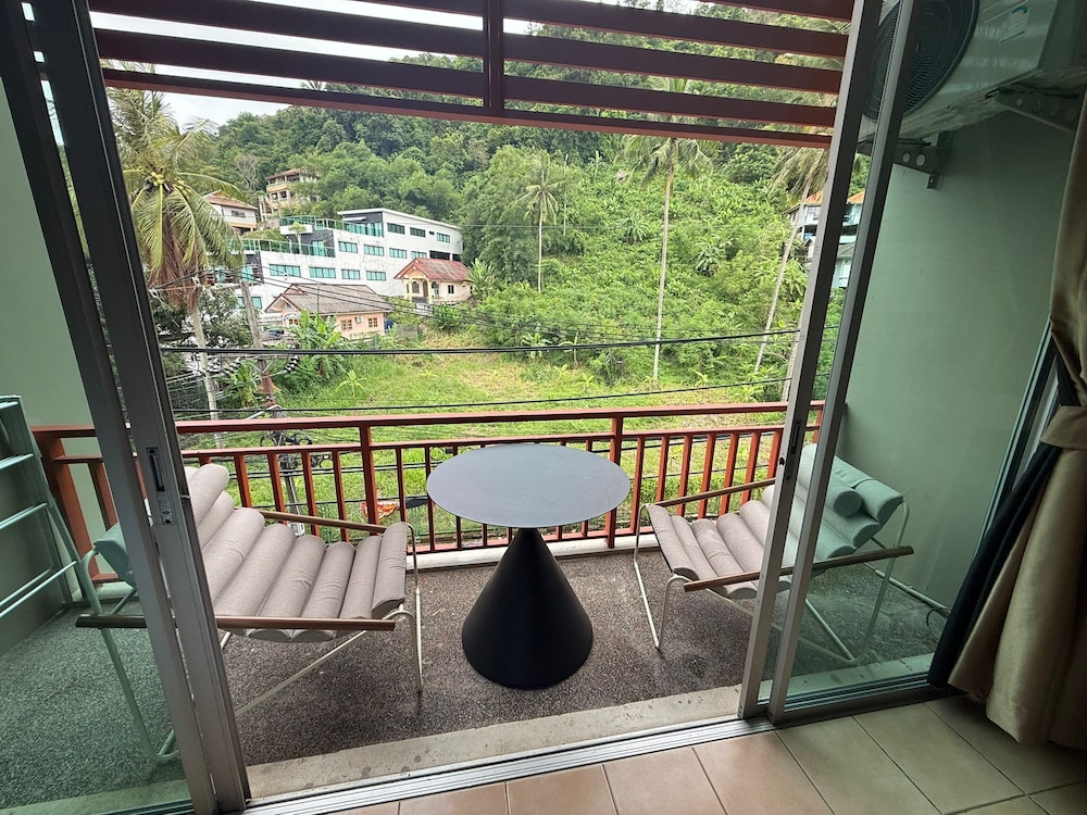 Deluxe Double Room, Balcony, Garden View photo 3