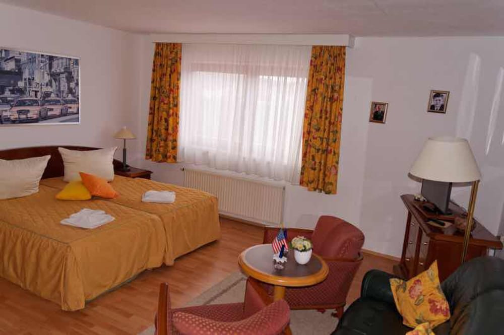 Comfort Twin Room photo 3