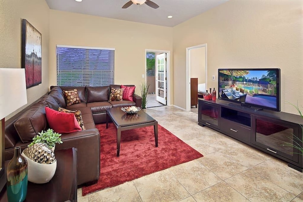 Apartment (2 Bedrooms)