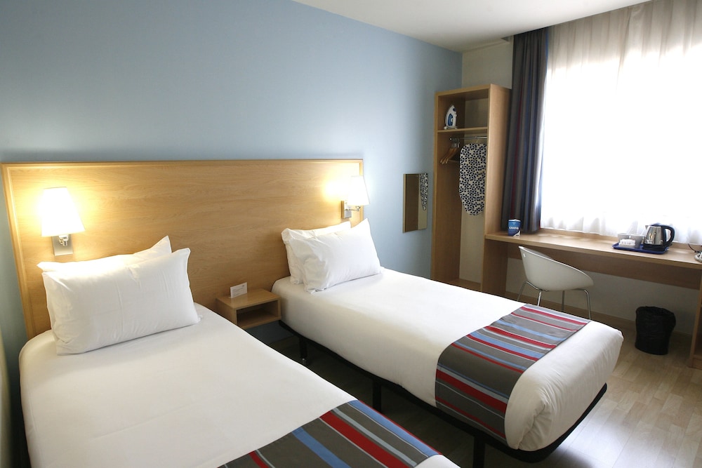 Twin Room (single use )