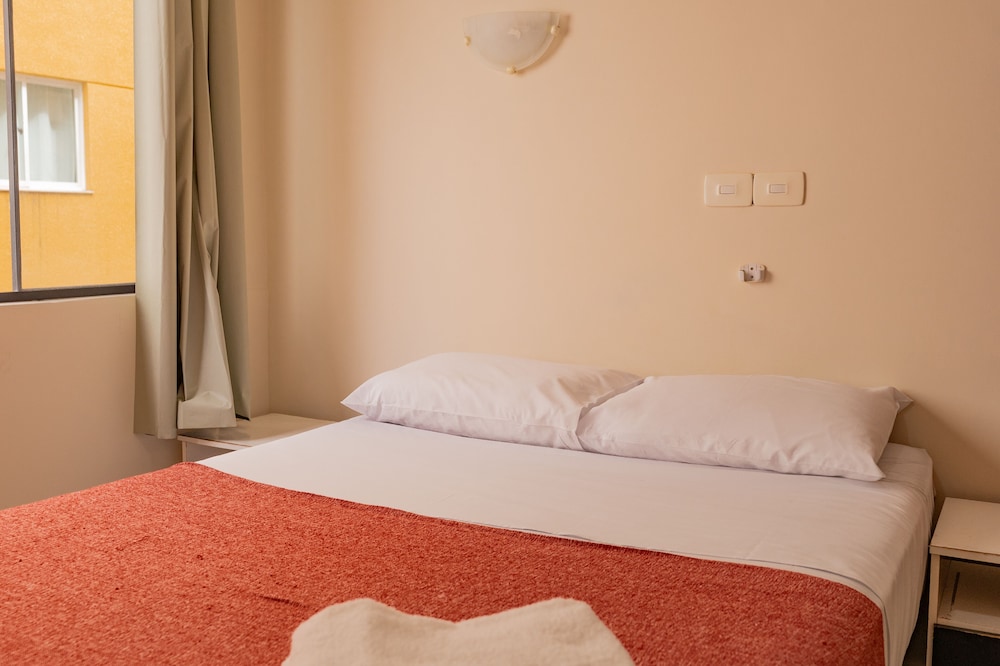 Double or Twin Room photo 3