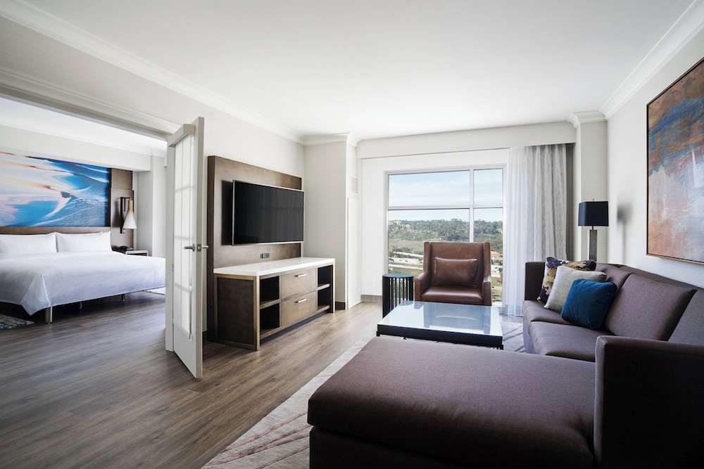 Suite, 1 Bedroom - Photo 5