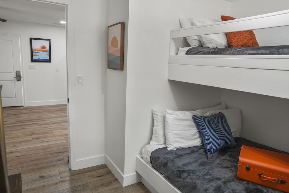 Family Room, 3 Bedrooms