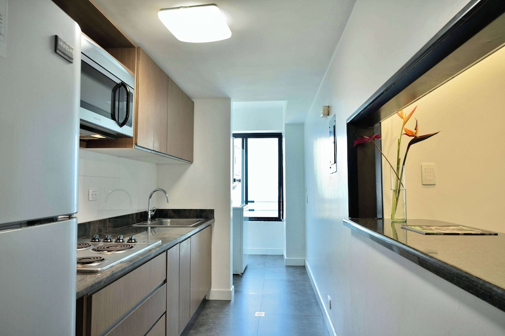 Apartment, 2 Bedrooms - Photo 2