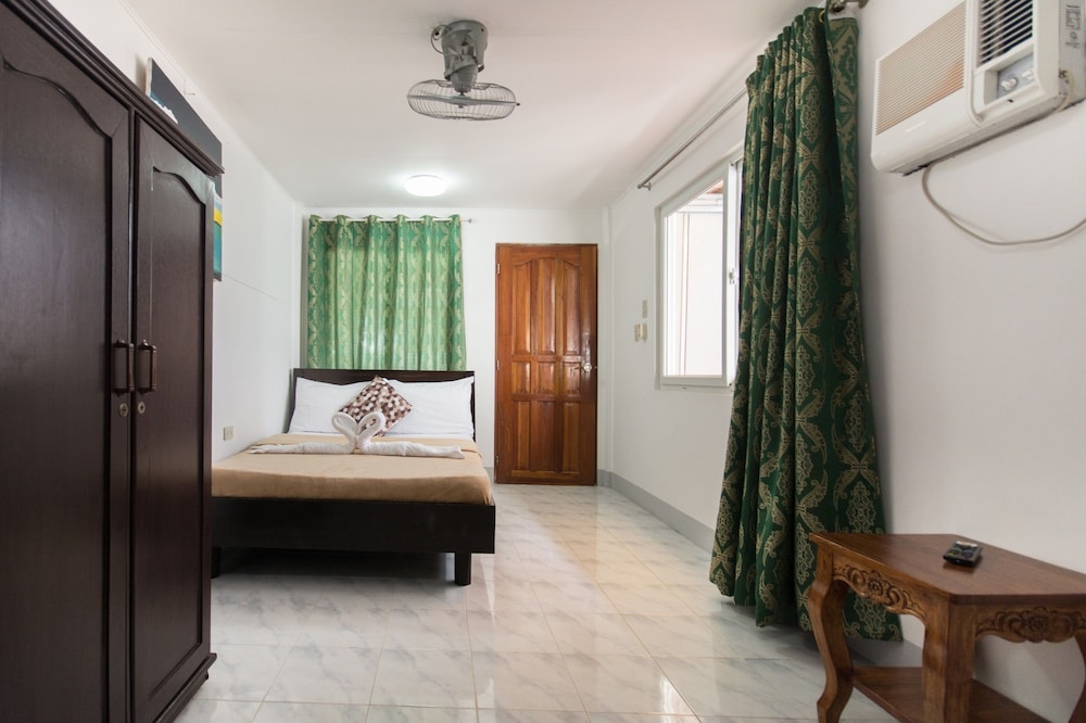 Front Standard Room