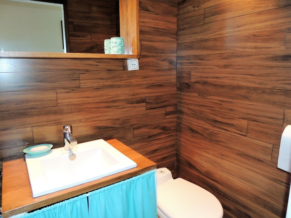 Romantic Double Room, Private Bathroom, Mountain View ( Turquoise) photo 3